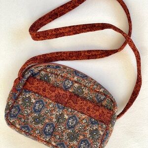 vintage orange multicolored quilted crossbody zip + pockets • ~10”x7”